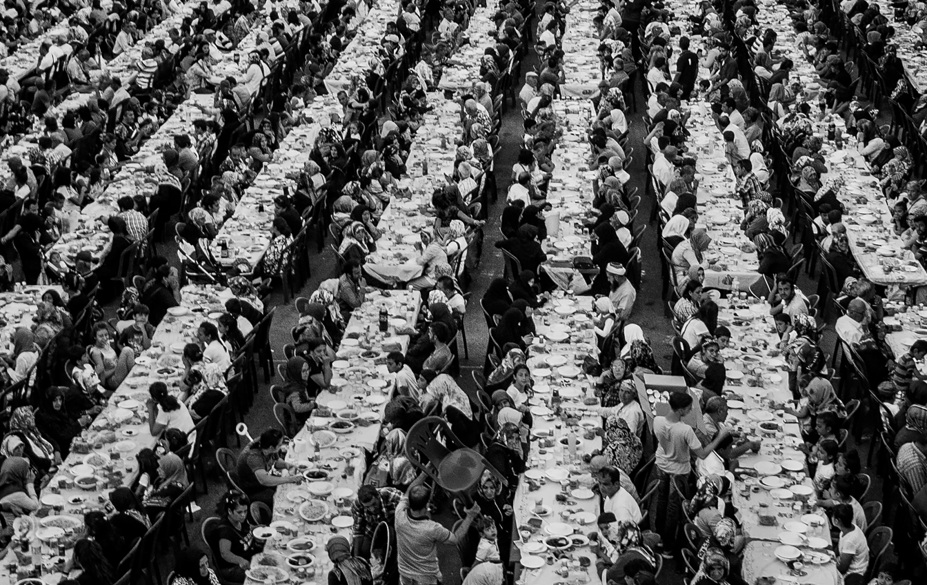 fiestas populares con gran afluencia de personas